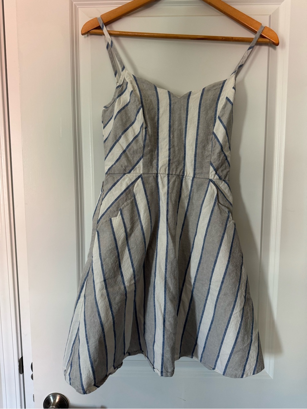 Market & Spruce Linen Scallop Pocket Mini Sleeveless Dress XS Linen and Cotton